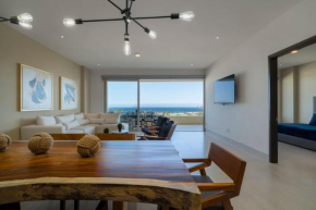 Amazing 3BR Condo with Spacious Terrace and Views